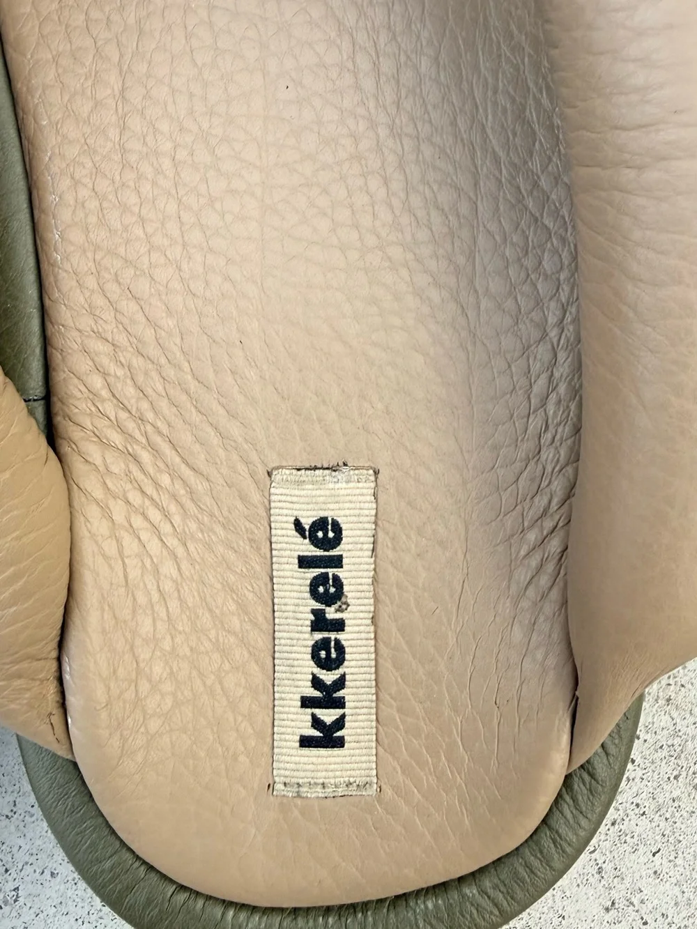 Kkerele women’s sandals